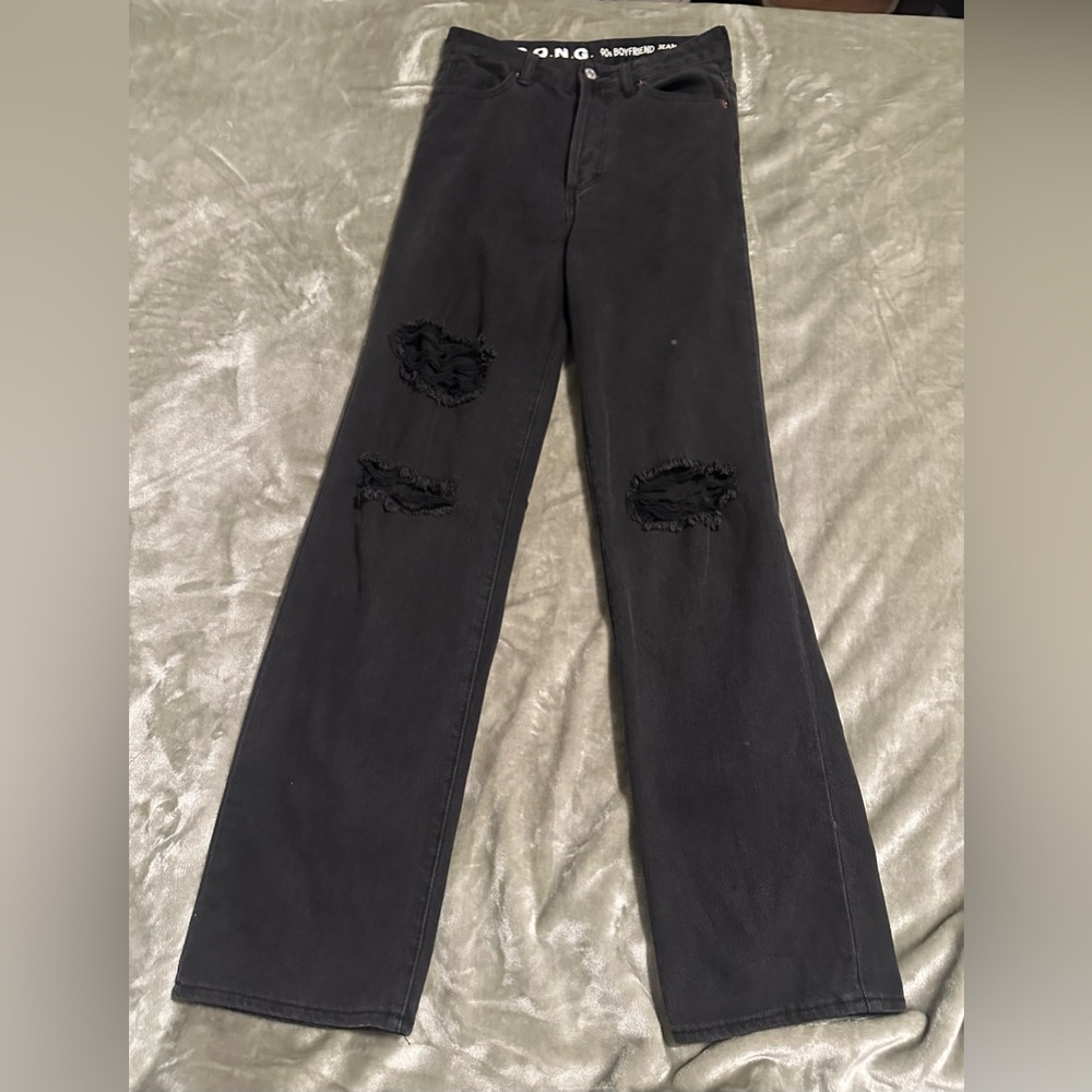 Black Distressed Women's Jeans